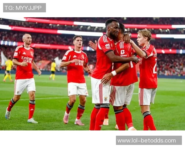 西甲精彩对决那不勒斯大胜本菲卡帽子戏法点燃全场激情